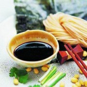 【酱油】的功效与作用_【酱油】的营养价值_食材百科